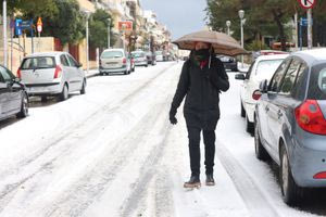 Κακοκαιρία Coral: Τσουχτερό κρύο και χιονοστρώσεις τα επόμενα 24ωρα – Στην «κατάψυξη» η Κρήτη
