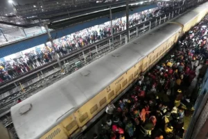 Τουλάχιστον 15 νεκροί σε συνωστισμό στον σιδηροδρομικό σταθμό του Νέου Δελχί