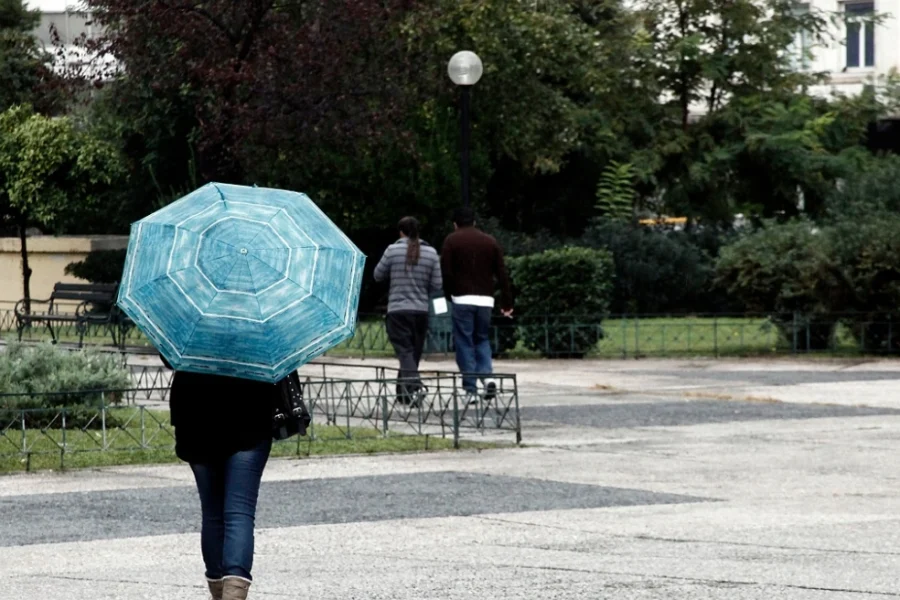 Τοπικά ισχυρές βροχές σήμερα στην Κρήτη – Έρχονται 30άρια