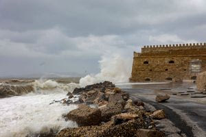 Η Κρήτη στο επίκεντρο της κακοκαιρίας – Νέο έκτακτο δελτίο από την ΕΜΥ