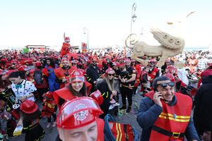 Η καρδιά της πόλης «χτυπά» στο Καστρινό Καρναβάλι-Στις 15:30 η έναρξη της παρέλασης