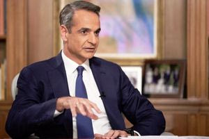 Ο ανασχηματισμός που (δεν) θα…γίνει, τα περιφερειακά ανοίγματα του Νίκου, η Κουμουνδούρου που «βράζει» με τους Τσακαλωταίους και ο Στέφανος που…ανακηρύχθηκε «βασιλιάς της βασιλόπιτας»