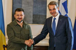 Επικοινωνία Μητσοτάκη – Ζελένσκι: «Καμία απόφαση για την Ουκρανία χωρίς την Ουκρανία», τόνισε ο πρωθυπουργός