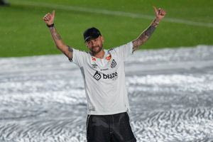 Ο Νεϊμάρ πήγε στην πρώτη προπόνηση της Σάντος με… ελικόπτερο