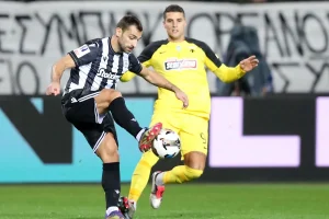 Super League: Τα φώτα στην Τούμπα με φόντο την 3η θέση