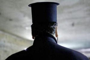 Ιωάννινα: Ιερέας καταδικάστηκε ότι βίαζε επί επτά χρόνια ένα κοριτσάκι