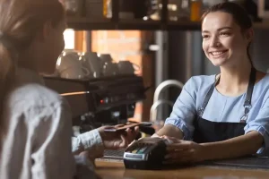 Βρέθηκε πού ξοδεύουμε τα περισσότερα χρήματά μας μέσα στον μήνα