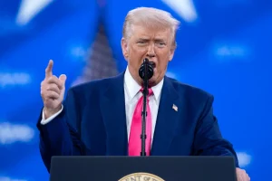 Ολοταχώς πίσω στα παλιά