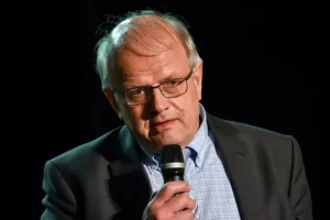 Παραιτήθηκε ο Άκης Τσελέντης από την Επιτροπή