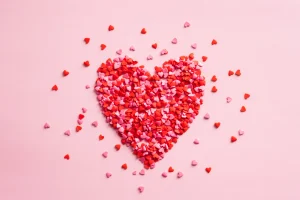 Ποιοι γιορτάζουν σήμερα 14 Φεβρουαρίου – Ποιος ήταν ο Άγιος Βαλεντίνος, ο προστάτης των ερωτευμένων