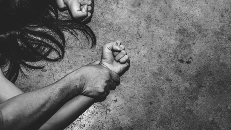 Κατήγγειλε τον 31χρονο Γερμανό σύντροφό της για ενδοοικογενειακή βία