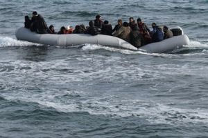 Δεν έχουν τέλος οι “καραβιές” των μεταναστών – Τρια ακόμα σκάφη στην Κρήτη