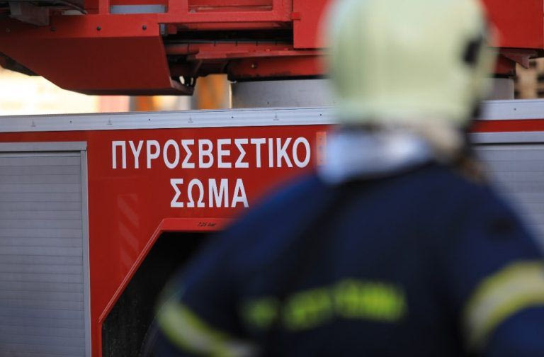 Γούβες: Σε ύφεση η φωτιά στο Πεδίο Βολής – Σε επιφυλακή η Πυροσβεστική