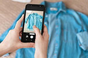 Πήγε να πουλήσει ρούχα και «έχασε» 1.500 ευρώ