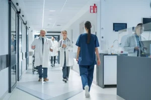 ΕΣΥ: Περιέθαλψε 11,8 εκατομμύρια ασθενείς σε ένα έτος – Ποια νοσοκομεία σήκωσαν το μεγαλύτερο φορτίο – Ψηλά Βενιζέλειο και ΠΑΓΝΗ