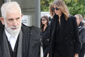 Δίκη Φιλιππίδη: Το χειρόγραφο μήνυμα της Παπαχαραλάμπους στον ηθοποιό -«Κράτα αυτό που έχεις, σ’ αγαπώ»