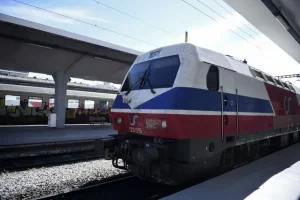 Ημαθία: Χωρίς ασφαλείς διαβάσεις ο σιδηροδρομικός σταθμός – Διαμαρτυρία γονέων