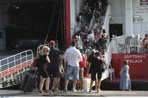 Ακτοπλοϊκά εισιτήρια: Oι παρεμβάσεις και το σενάριο για το εκπτωτικό κουπόνι