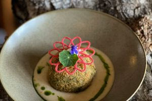 Πανέμορφα πιάτα με βάση τα άγρια χόρτα του Ψηλορείτη – Δείτε φωτογραφίες