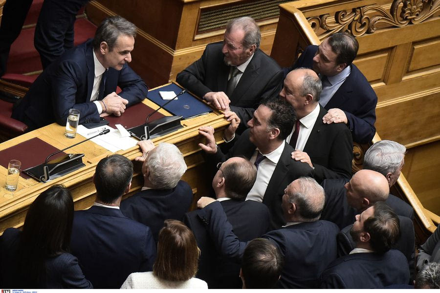 Απορρίφθηκε από 157 βουλευτές η πρόταση δυσπιστίας κατά της κυβέρνησης