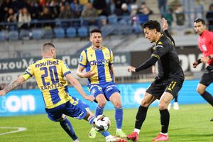 Super League: Άρης και Ατρόμητος οι κερδισμένοι της πρεμιέρας των πλέι οφ Ευρώπης