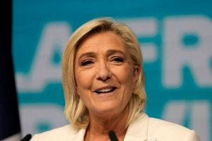 Έφεση θα ασκήσει ο δικηγόρος της Λεπέν για την κατηγορία της δωροδοκίας – Πώς το δικαστικό μπλόκο μπορεί να ενισχύσει την ακροδεξιά