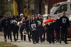 Βόρεια Μακεδονία: Ατέλειωτο μοιρολόι στην κηδεία των 59 θυμάτων από τη φωτιά