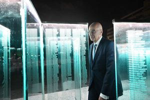 Ο Νίκος της επόμενης μέρας, τα… κομματιασμένα κόμματα, τα μαθήματα του…καθηγητή Αλέξη και τα… λαγούμια της Ζωής!