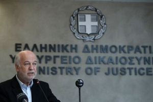 Ο Γ. Φλωρίδης έθεσε σε διαθεσιμότητα και πέμπτο ιατροδικαστή