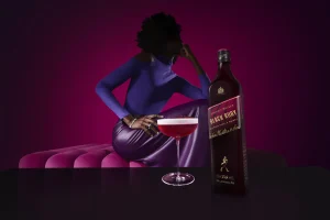 Ένα νέο γευστικό κεφάλαιο στο ουίσκι – Johnnie Walker Black Ruby