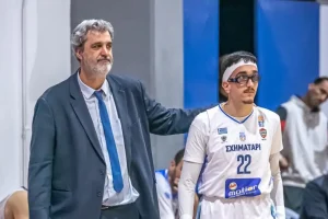 Ο Νίκος Γκάλης «αποθέωσε» τον Παναγιώτη Τζαβέλλα, τον αθλητή με νοητική αναπηρία που έδωσε μάθημα ζωής με τον Ερμή Σχηματαρίου