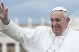 Ελαφρά βελτίωση στην υγεία του Πάπα Φραγκίσκου