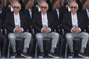 Φιγουρίνι στην παρέλαση…