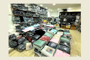 Κομοτηνή: Κατασχέθηκαν 18.880 “μαϊμού” ενδύματα