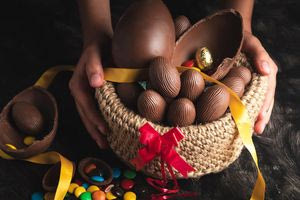 Σοκολατένια αυγά από «χρυσάφι»