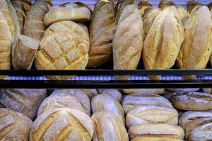 Έρχονται αυξήσεις στο ψωμί – Πόσο θα φτάσει η τιμή της φραντζόλας