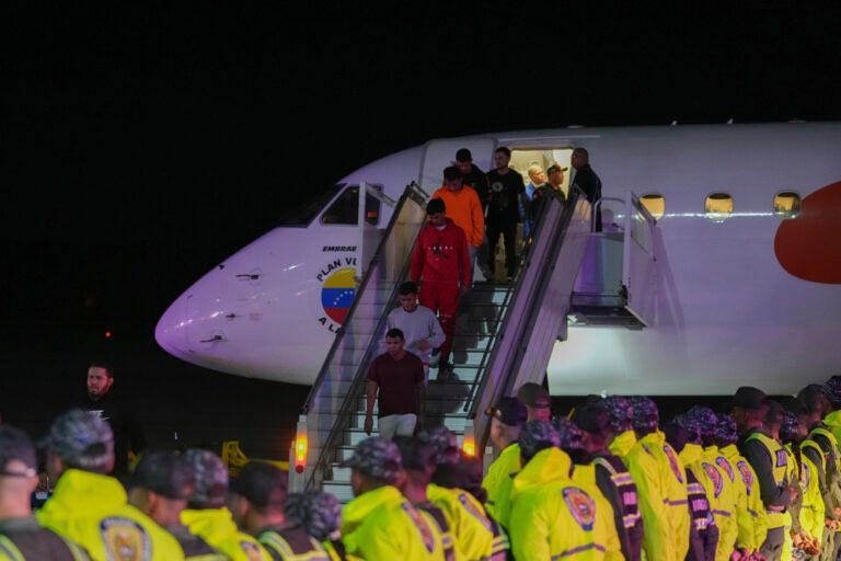 ΗΠΑ: Απελάθηκαν στη Βενεζουέλα 199 ανήλικοι