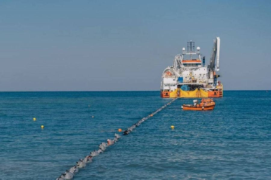 Geopolitics freeze payments for Greece-Cyprus linkup
