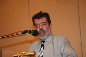 Δημήτρης Βουνάτσος: Στη ΜΕΘ με εγκεφαλικό επεισόδιο το ιστορικό στέλεχος του ΠΑΣΟΚ