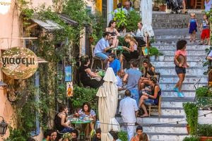 «Γιασεμί»: Τέλος εποχής για το πιο θρυλικό μαγαζί της Πλάκας