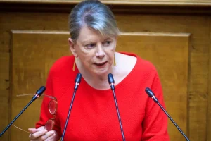 Η Έλενα Ακρίτα κατέβασε την ανάρτηση υπεράσπισης για τον Χρήστο Σπίρτζη: «Κατάλαβε το λάθος της», λέει ο Νίκος Πλακιάς