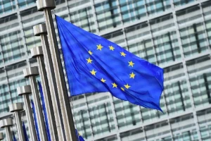 Κομισιόν: Σε εφαρμογή το σχέδιο στρατηγικής ετοιμότητας της ΕΕ