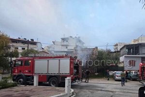 Χανιά:  Φορτηγάκι άρπαξε φωτιά στην Αμπεριά