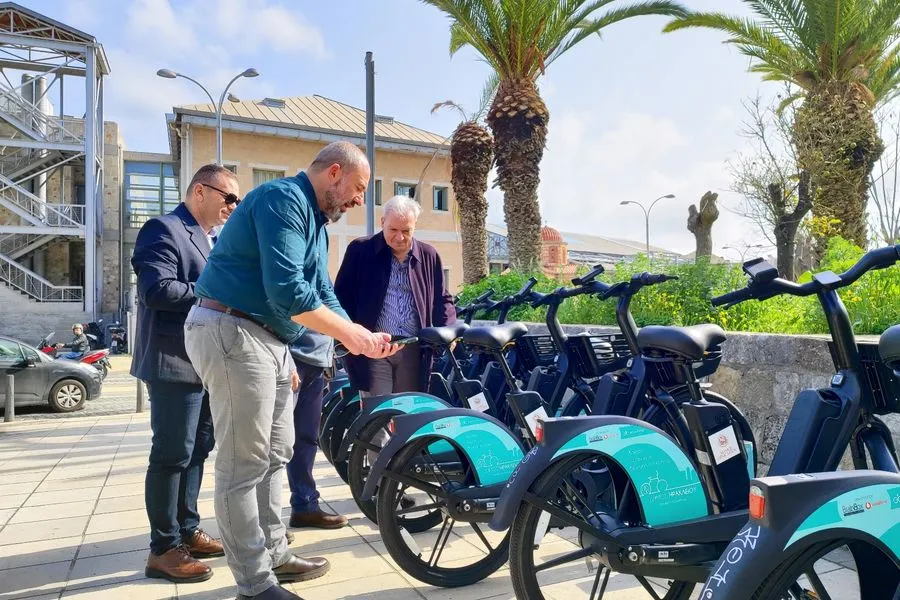 Heraklion Introduces 66 Public Electric Bicycles – Mayor and Deputy Mayor Take a Test Ride