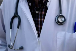 Κύκλωμα εμπορίας βρεφών στα Χανιά: Ξανά στον εισαγγελέα ο γυναικολόγος και ο εμβρυολόγος