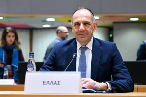 Γεραπετρίτης: Σπουδαία μέρα για την Ελλάδα – Πρώτη φορά σε ευρωπαϊκό επίπεδο καθορίζει τα όρια της δυνητικής υφαλοκρηπίδας
