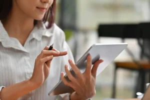 Ψηφιακό δελτίο αποστολής: Ανοιχτό το ενδεχόμενο παράτασης για 150.000 επιχειρήσεις