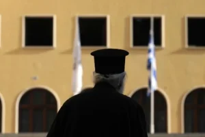 Αγρίνιο: Καταδίκη 27 ετών σε ιερέα από το Εφετείο για βιασμούς τριών ανηλίκων κοριτσιών