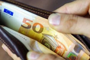 Κατώτατος μισθός: Θα ισχύσει από 1η Απριλίου – Πόσο αναμένεται να διαμορφωθεί