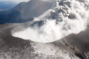 Ιαπωνία: Προειδοποίηση για ενδεχόμενη έκρηξη ηφαιστείου στη νήσο Κιούσου